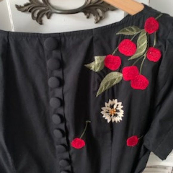 Custom Black Embroidered Fit & Flare Retro Cherry & Daisy dress boat neck - Picture 5 of 7